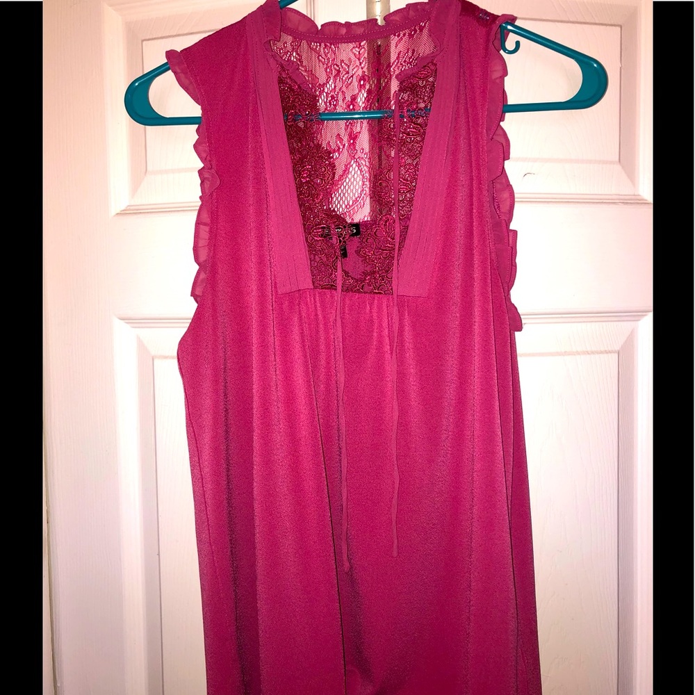 Express Ruffle, Lace Sleeveless Top